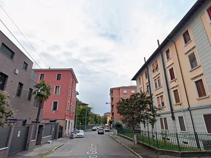Appartamento bilocale in affitto in Via Carlo Goldoni, Monza