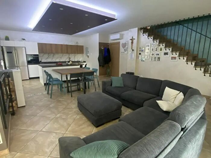 Casa con 5 locali in vendita in Rossano Veneto