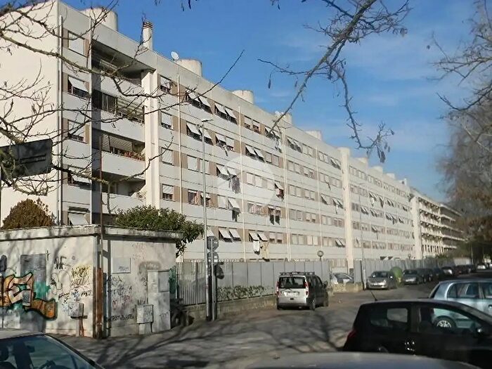Appartamento quadrilocale in vendita in Via Locke, Roma