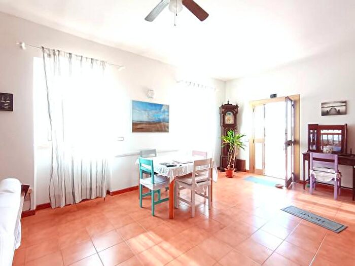 Casa con 6 locali in vendita in Via delle Pinne, Fiumicino