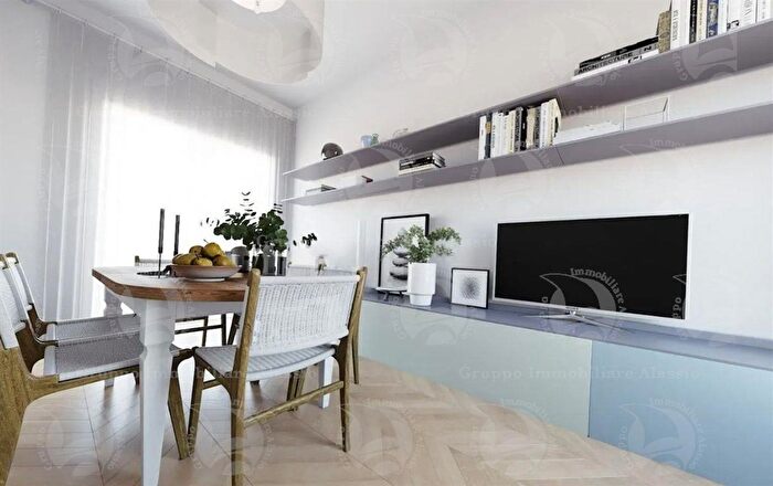 Appartamento quadrilocale in vendita in Laigueglia