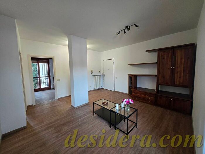 Appartamento trilocale in affitto in Via Maggio, Centro, Castelletto Sopra Ticino