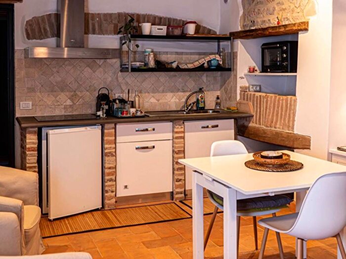 Appartamento monolocale in affitto in Via Cesaia o della Piana, Centro, Todi