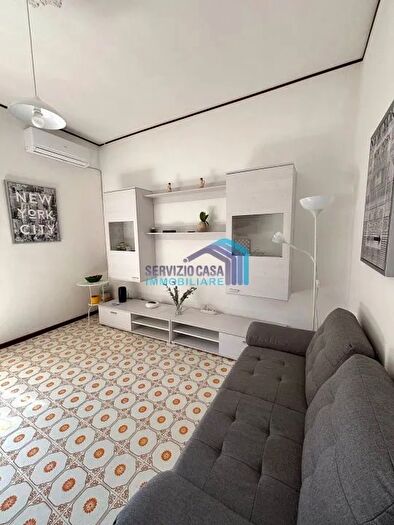 Appartamento trilocale in vendita in Via dei Gladioli, Giardini Naxos