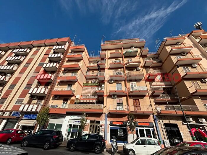 Appartamento bilocale in vendita in Via Dante Alighieri, Taranto