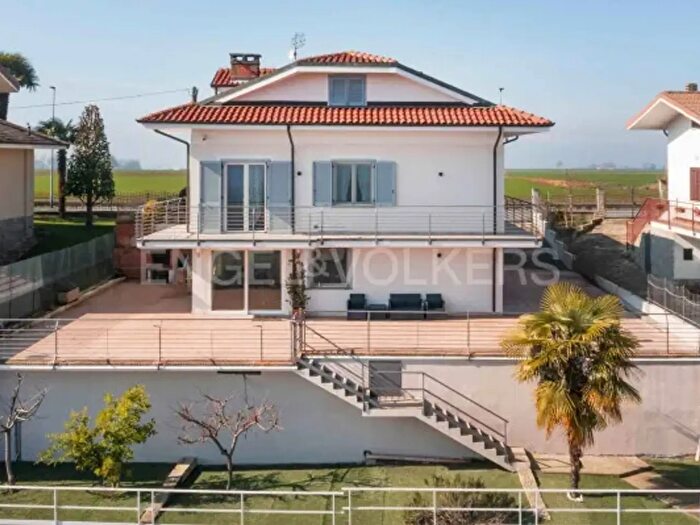 Casa con 5 locali in vendita in Viale Collina, Cervere