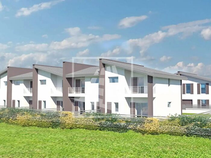Casa con 5 locali in vendita in Via Avogadro, Reggio nell'Emilia