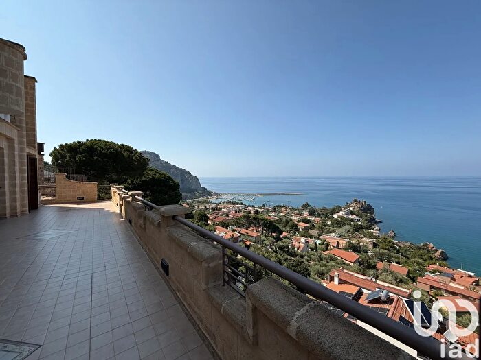 Casa con 19 locali in vendita in Viale delle Ninfe, Cefalu