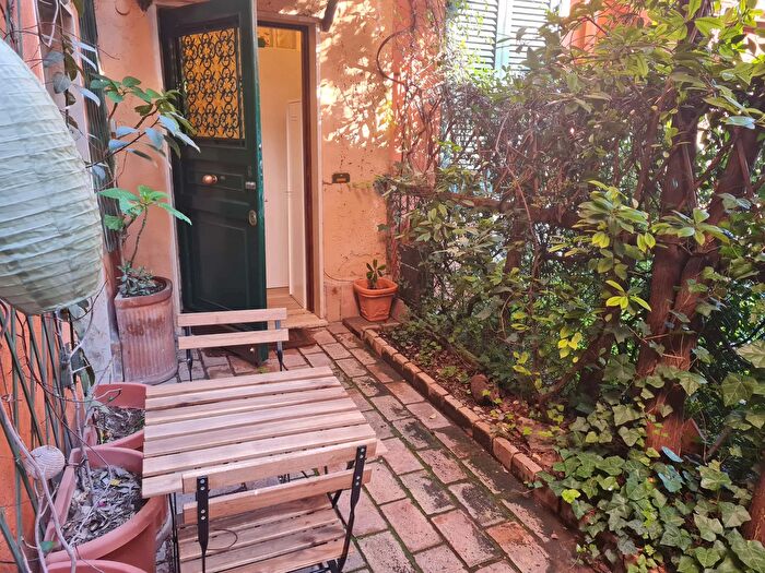 Appartamento monolocale in affitto in Via degli Orti dAlibert, Roma