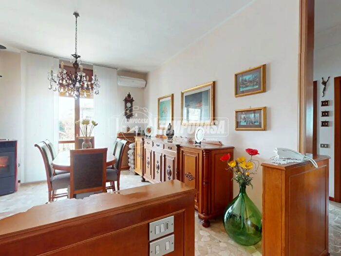 Appartamento trilocale in vendita in Via Filippo Turati, Lentate Sul Seveso