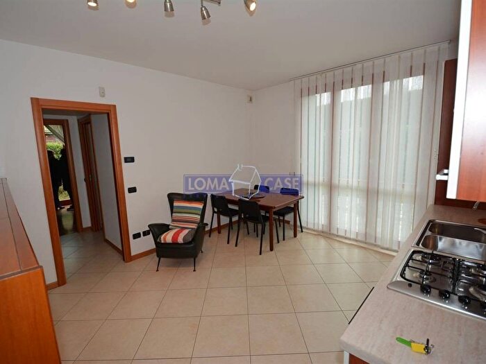 Appartamento bilocale in affitto in Via Matteotti, Centro, Lomagna