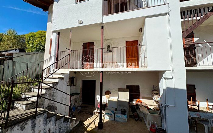 Appartamento trilocale in vendita in Borgata Roccette, Giaveno