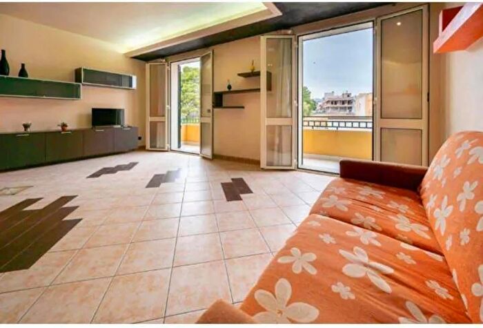 Appartamento trilocale in affitto in Avola