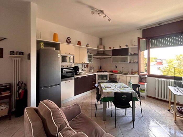 Appartamento trilocale in vendita in Via Roma, Granarolo dell'Emilia