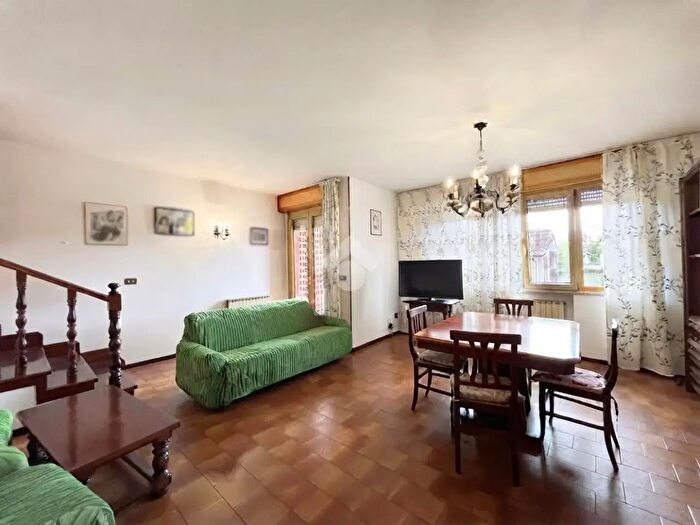 Appartamento con 5 locali in vendita in Via Roma, Morciano Di Romagna