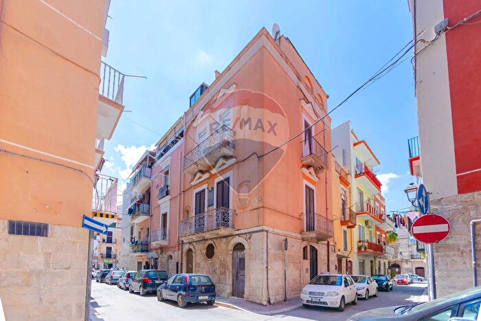 Appartamento trilocale in vendita in Via San Donato, Barletta