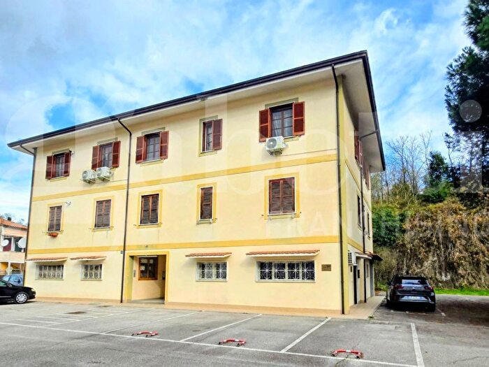 Appartamento trilocale in affitto in Via Della Melazza Loc Colledoro, Colleferro Scalo, Colleferro