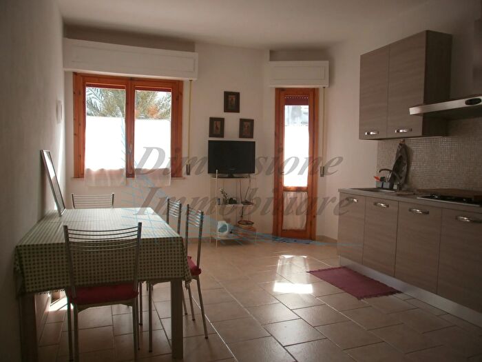 Appartamento bilocale in vendita in Piazza Giuseppe Garibaldi, Rosignano Marittimo