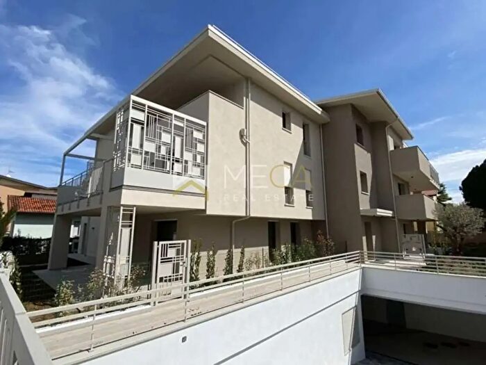 Appartamento trilocale in vendita in Via Celesti, Desenzano Del Garda