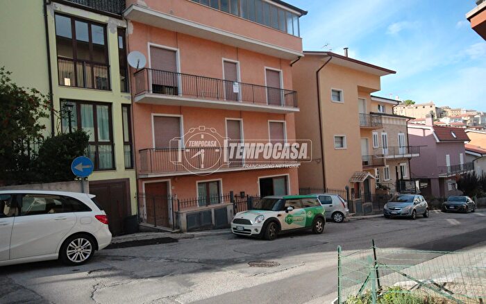 Casa con 10 locali in vendita in Montegranaro