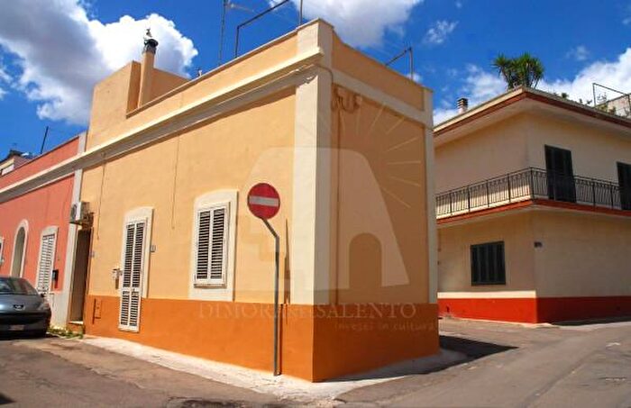 Casa bilocale in vendita in Via Trieste, Specchia