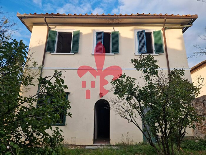 Casa con 14 locali in vendita in Via Bernardo Martellini, Firenze