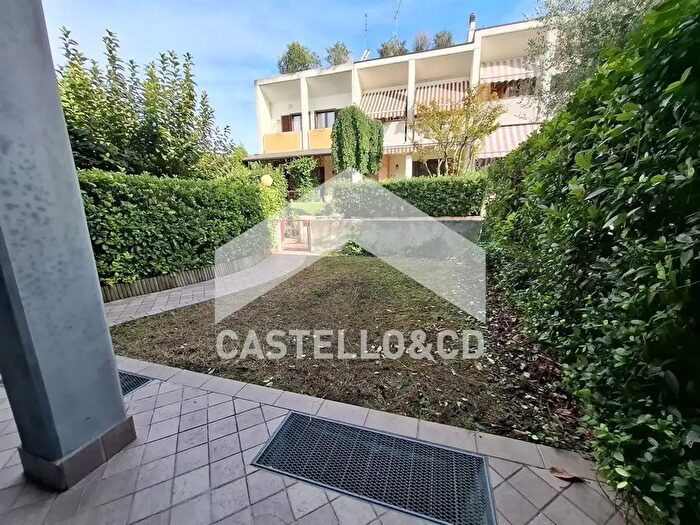 Casa con 6 locali in vendita in Via Albinoni, Desenzano Del Garda