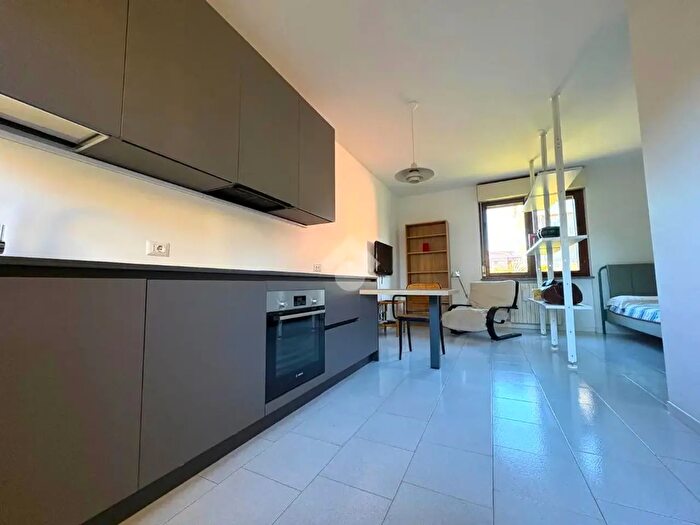 Appartamento bilocale in affitto in Via Pietro Mascagni, Legnano