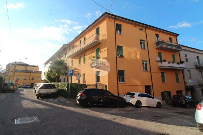 Appartamento trilocale in vendita in Via Michele Pietravalle, Campobasso