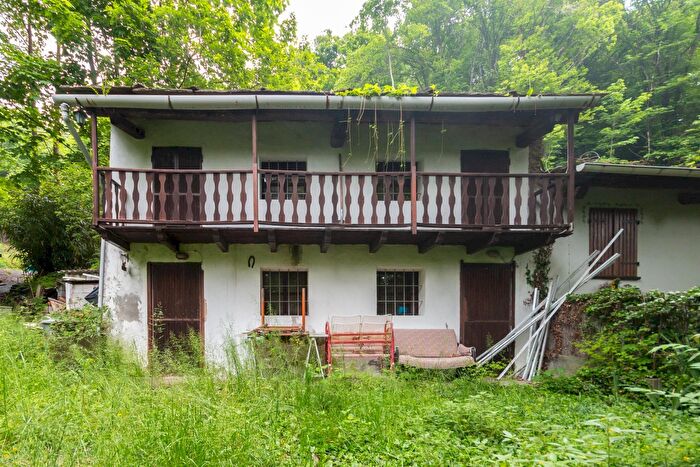 Casa trilocale in vendita in Via Cave, Bagnolo Piemonte