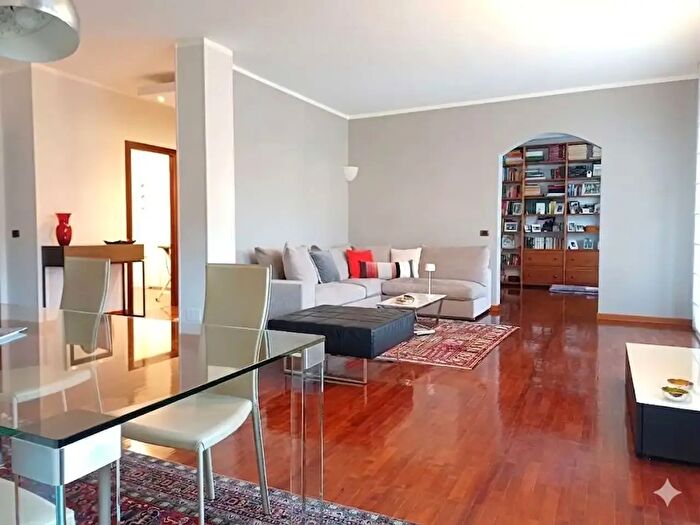 Appartamento con 6 locali in vendita in Via Trento, Cirie