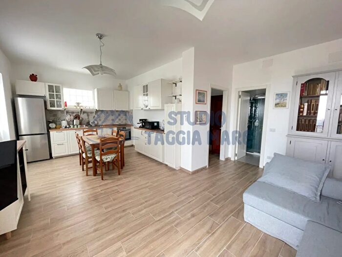 Appartamento bilocale in affitto in Via Giuseppe Mazzini, Pompeiana