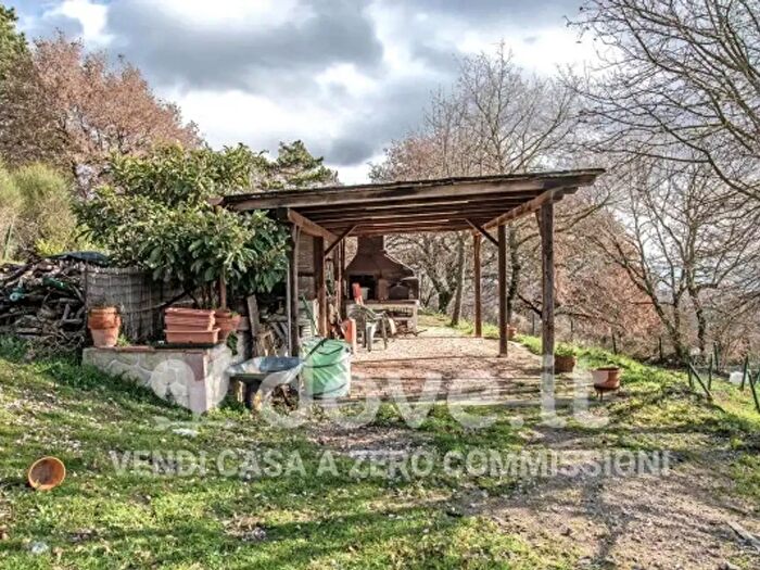 Casa quadrilocale in vendita in Via dei Fiori B, Passignano Sul Trasimeno