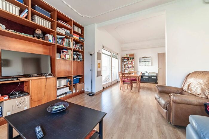 Appartamento con 5 locali in vendita in Via Girolamo Dandini, Roma