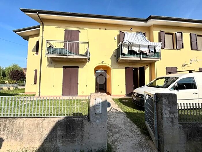 Appartamento trilocale in vendita in Strada Comunale Zocca, Gonzaga
