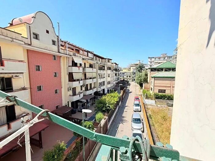 Appartamento quadrilocale in vendita in II Trav Santa Croce, Napoli