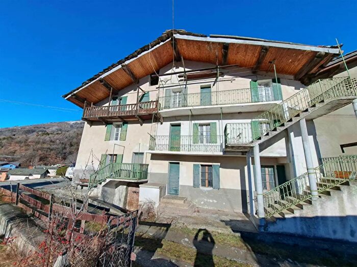 Casa con 9 locali in vendita in Località Plan dArey, Verrayes
