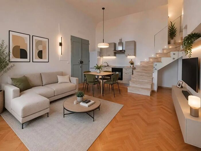 Appartamento quadrilocale in vendita in Via Santo Stefano, Bologna
