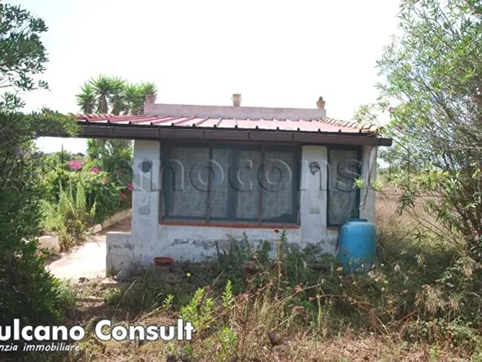Casa bilocale in vendita in Località Quattropani, Lipari