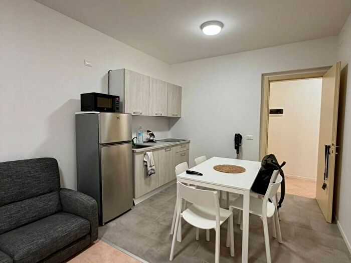 Appartamento bilocale in affitto in Viale Certosa, Ghisolfa Mac Mahon, Milano