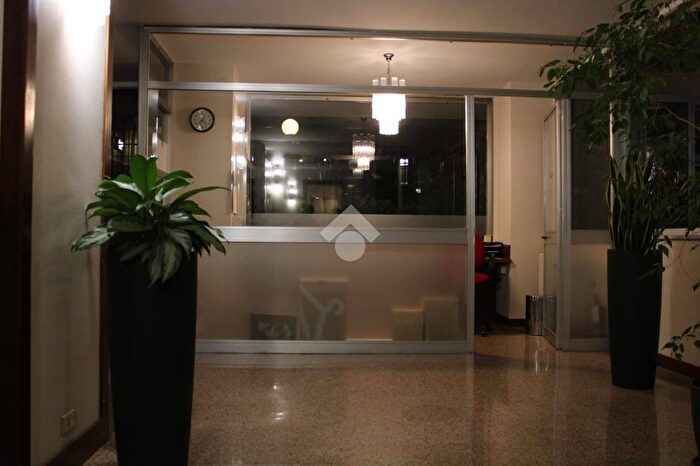 Appartamento monolocale in affitto in Via Melzo, Milano