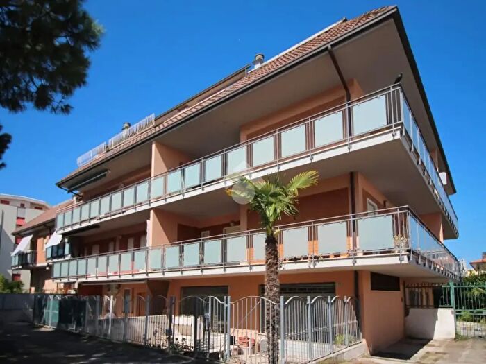 Appartamento bilocale in vendita in Via C Battisti, Martinsicuro