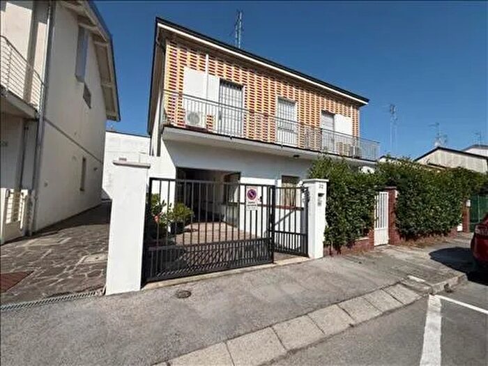 Casa trilocale in vendita in Punta Marina Terme Ra, Ravenna