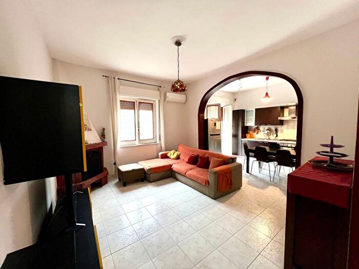 Appartamento quadrilocale in affitto in parco de luca via vecchia campana, Via Campana Cigliano, Pozzuoli