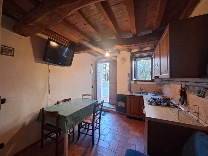 Appartamento trilocale in affitto in Centro, Amelia