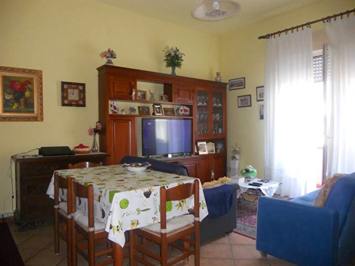 Appartamento trilocale in vendita in Via Tevere, Campi Bisenzio