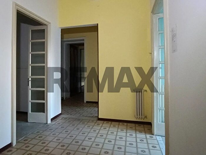 Appartamento con 7 locali in vendita in Via Sant'Agata, Enna
