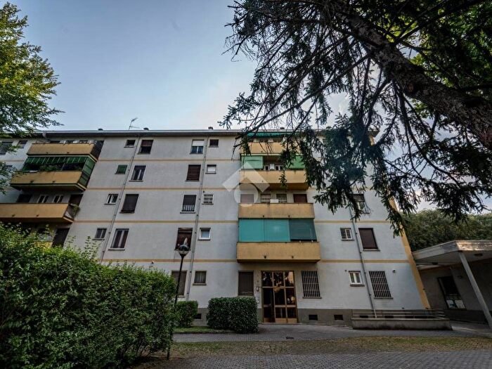 Appartamento bilocale in affitto in Viale Omero, Corvetto, Milano