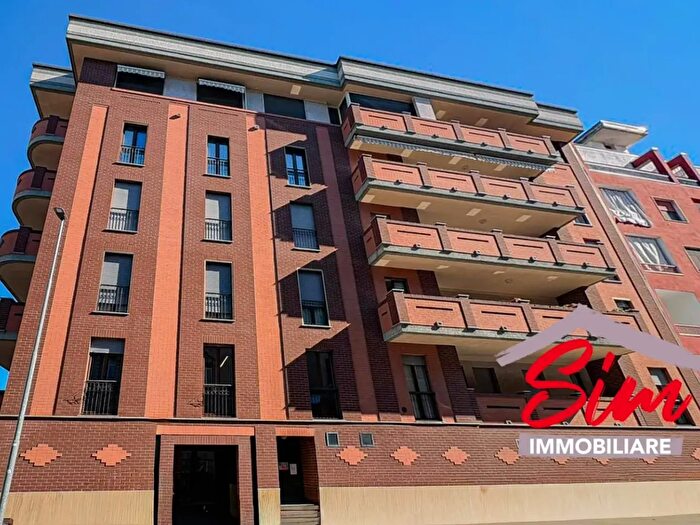 Appartamento quadrilocale in affitto in Via S Bernardino da Siena Snc, Novara