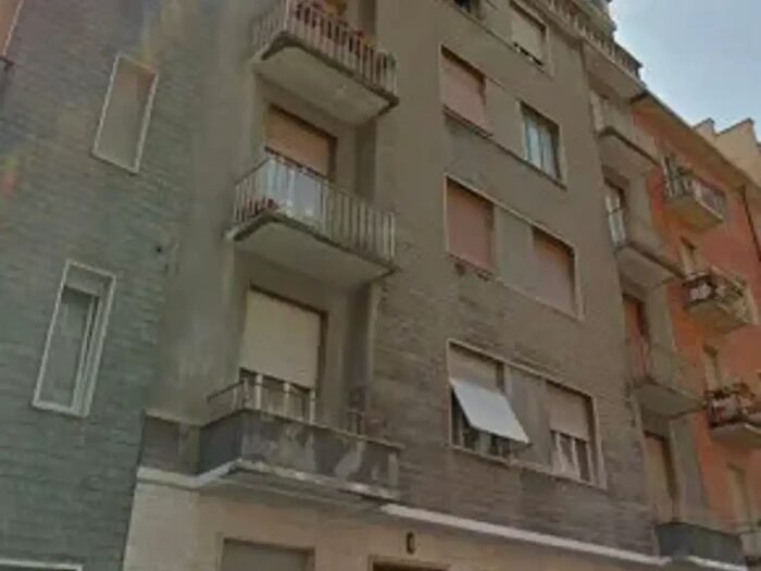 Appartamento quadrilocale in affitto in Via Sarre, Torino